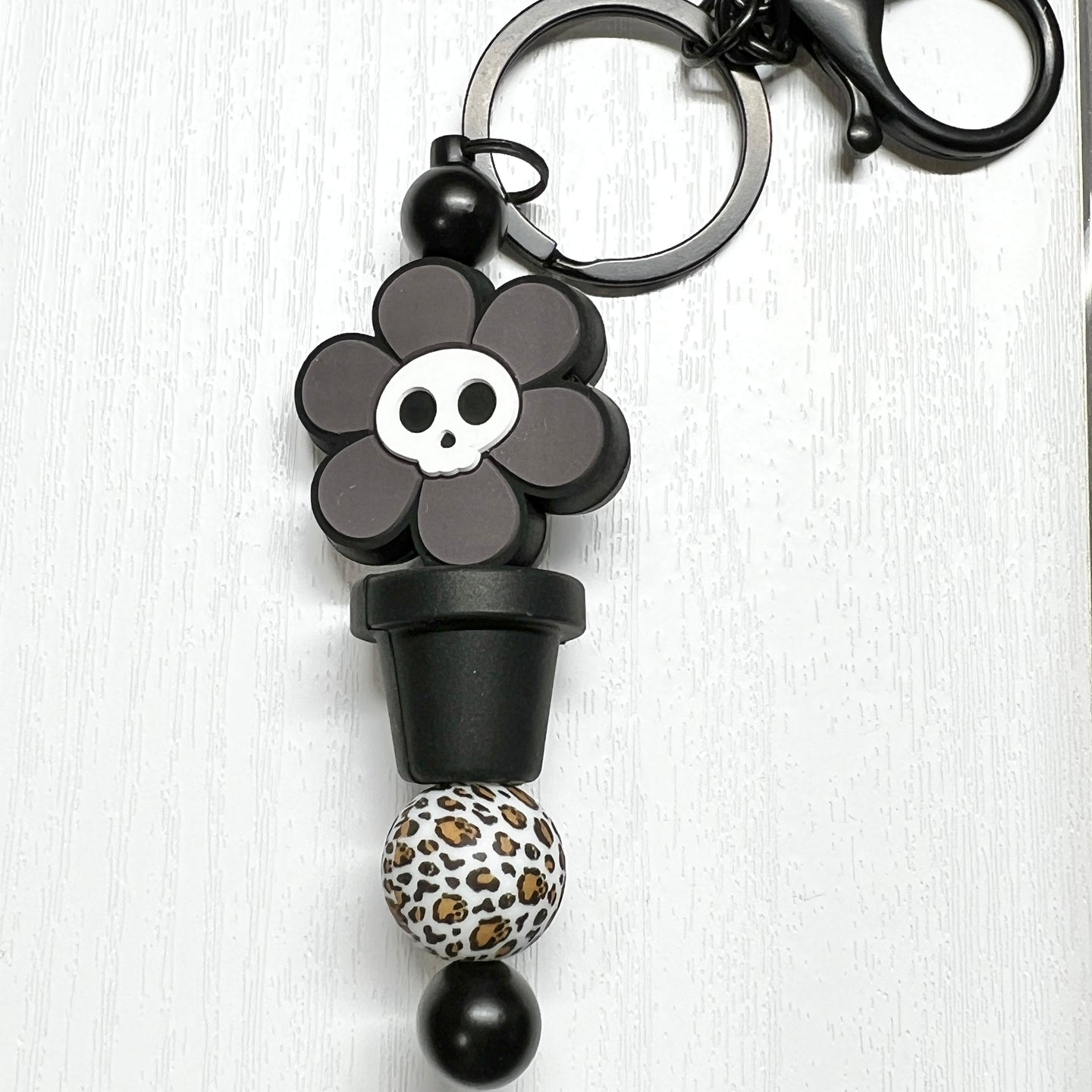 Skull Flower Black Keychain Bar